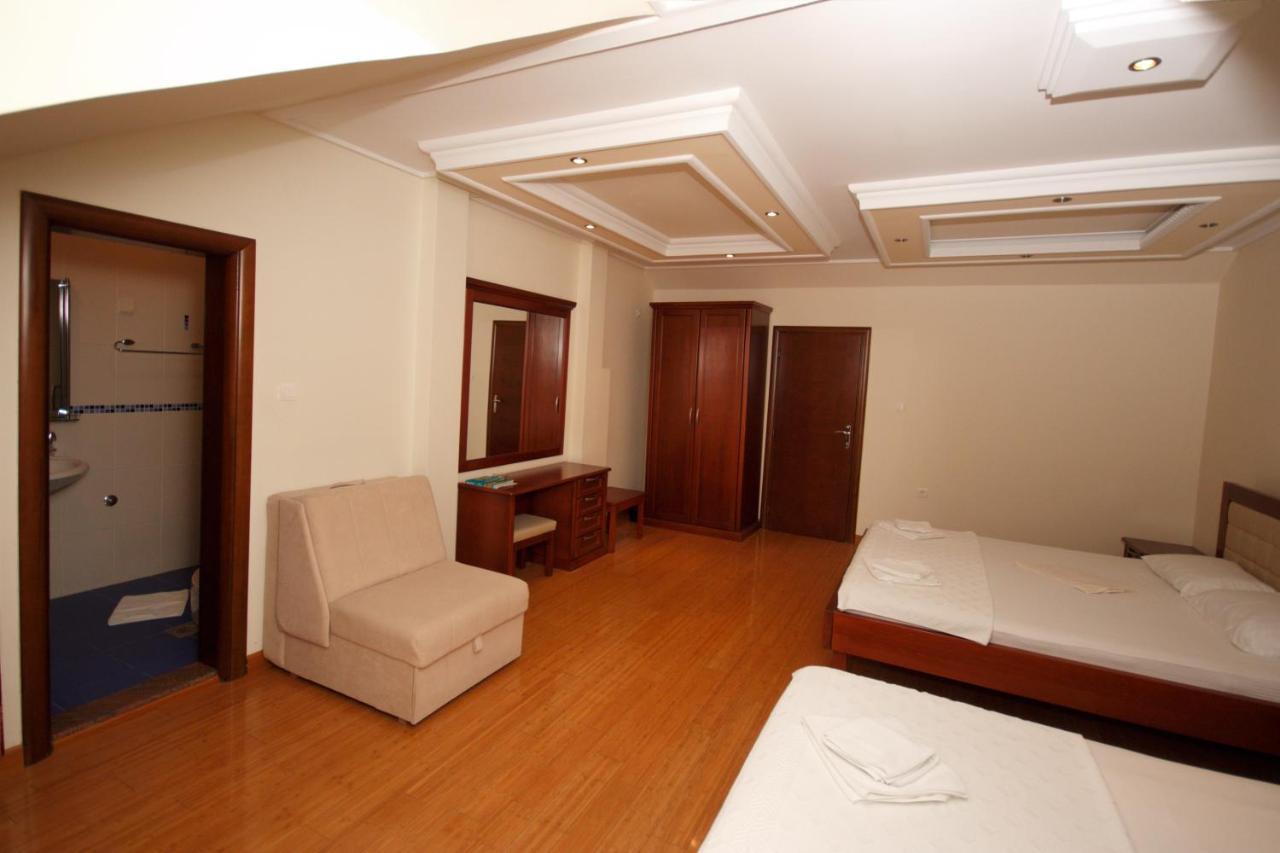 Hotel Rr Herceg Novi Exterior photo