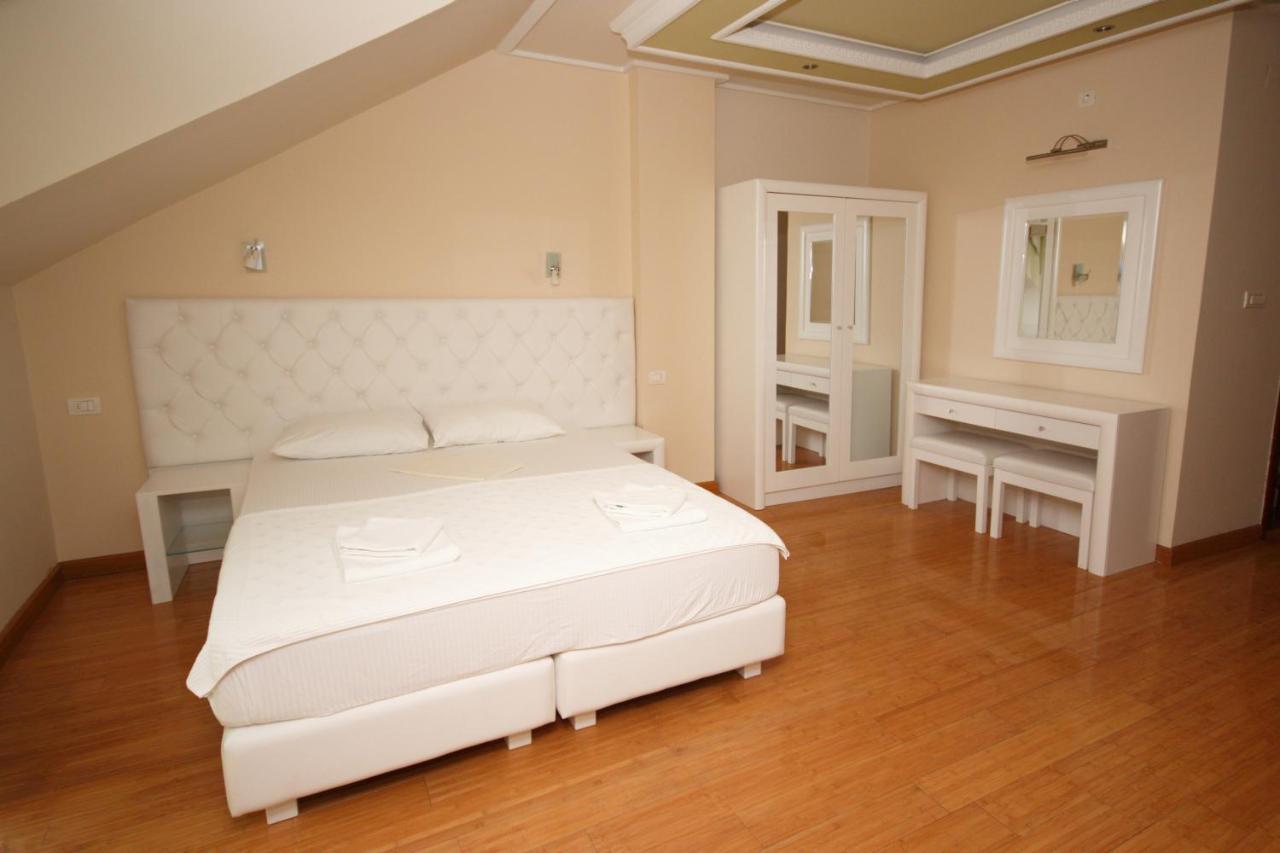 Hotel Rr Herceg Novi Exterior photo
