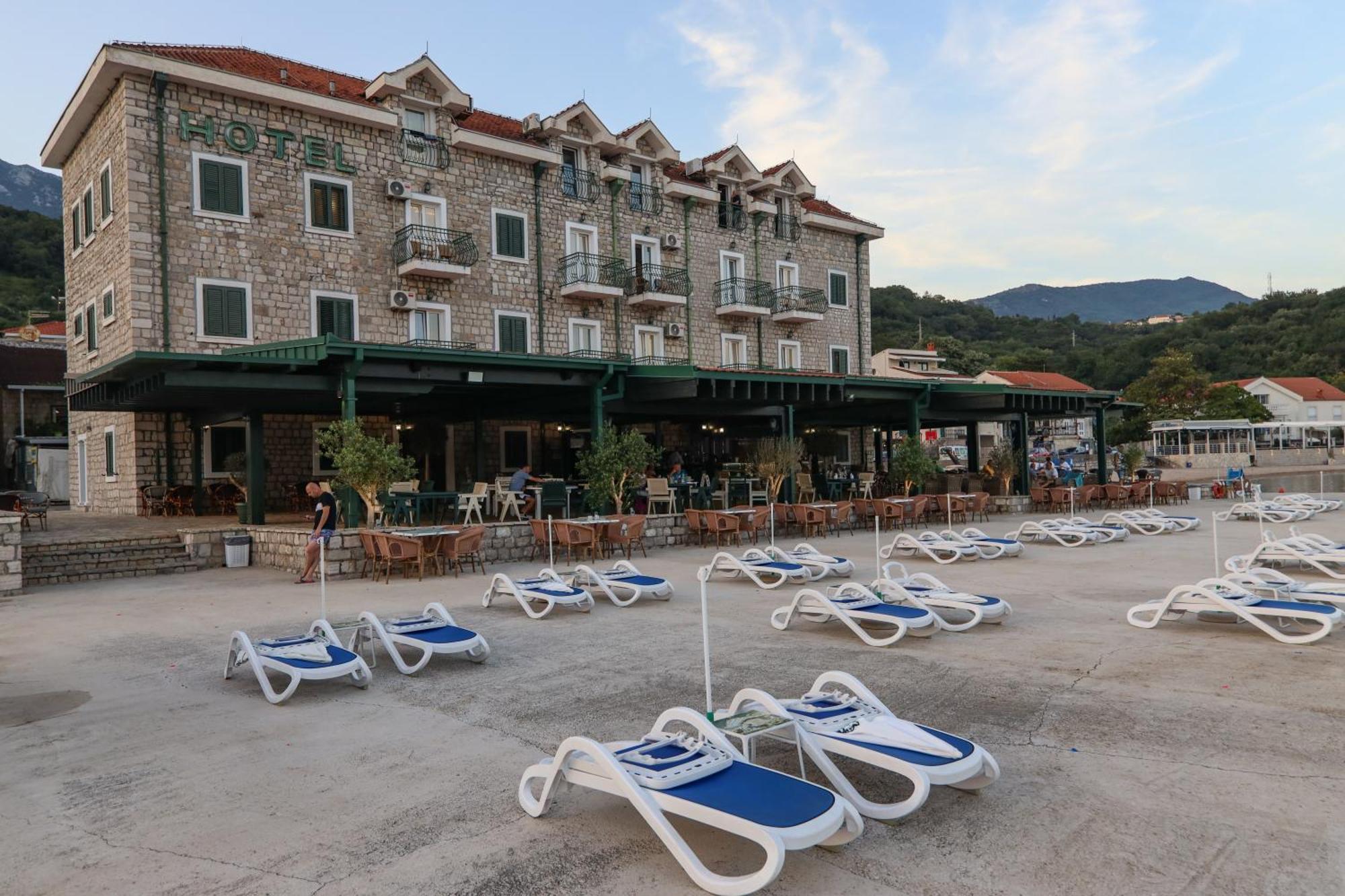 Hotel Rr Herceg Novi Exterior photo