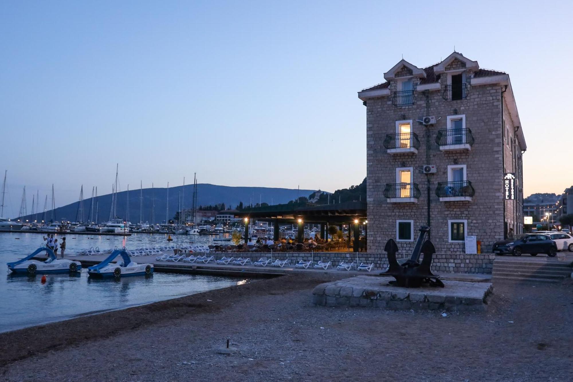 Hotel Rr Herceg Novi Exterior photo