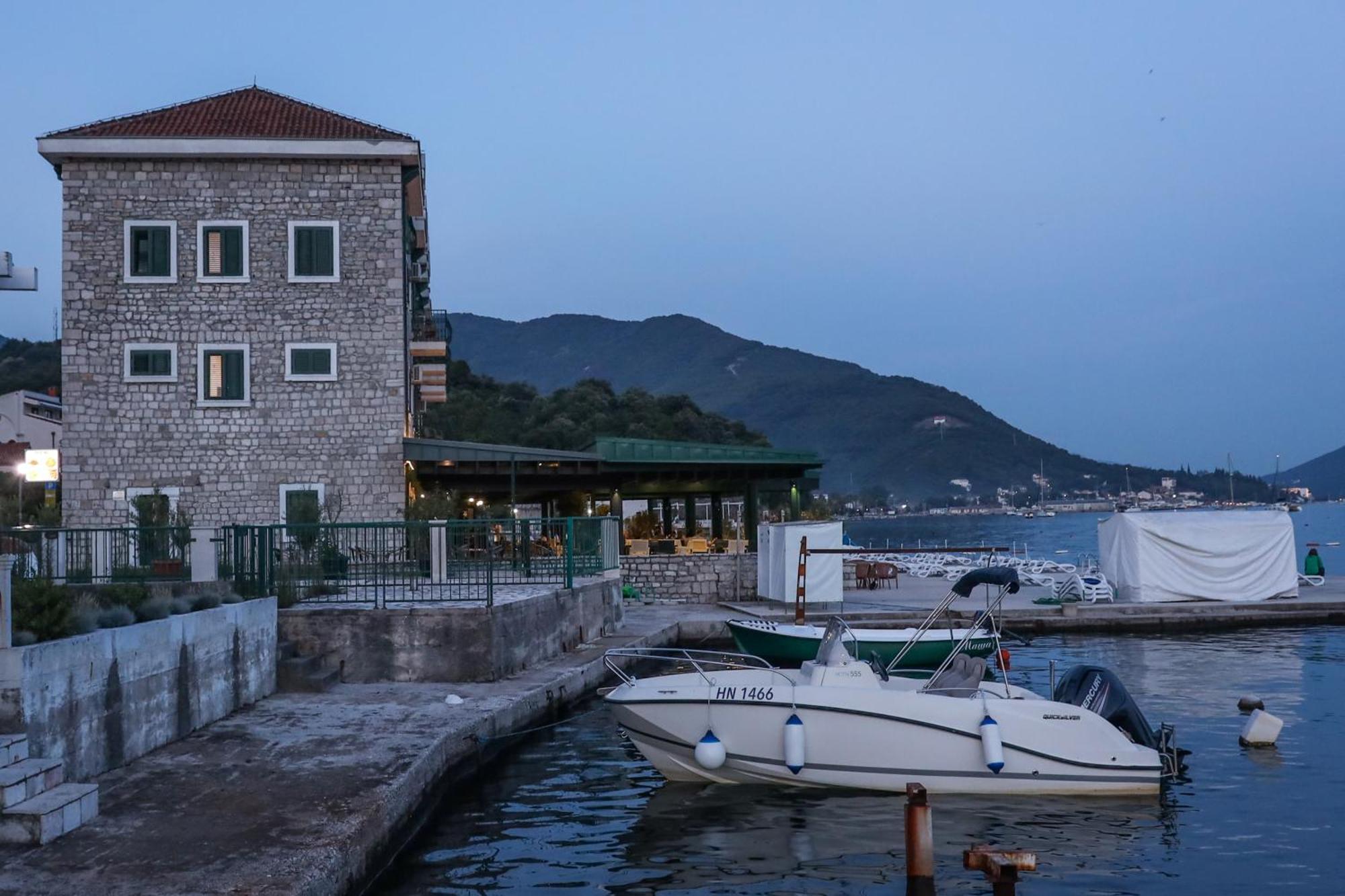 Hotel Rr Herceg Novi Exterior photo